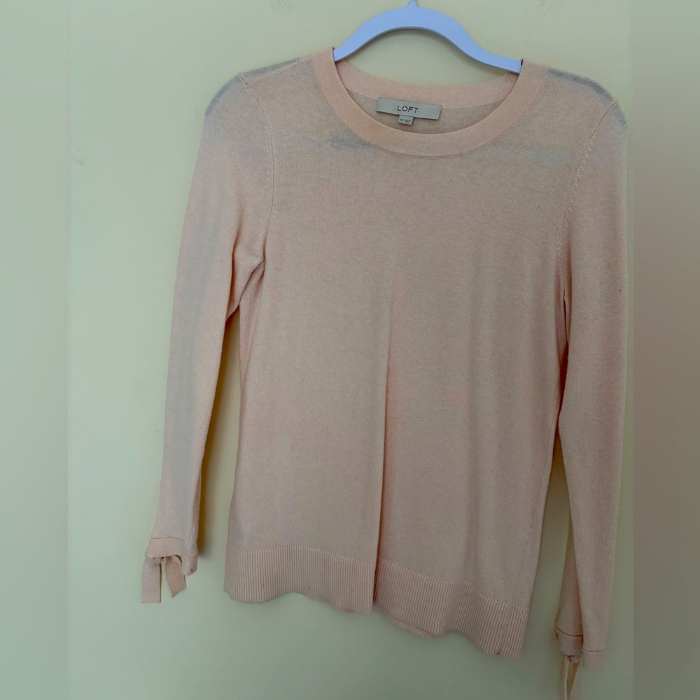 Loft brand light pink sweater, size XS, excellent condition